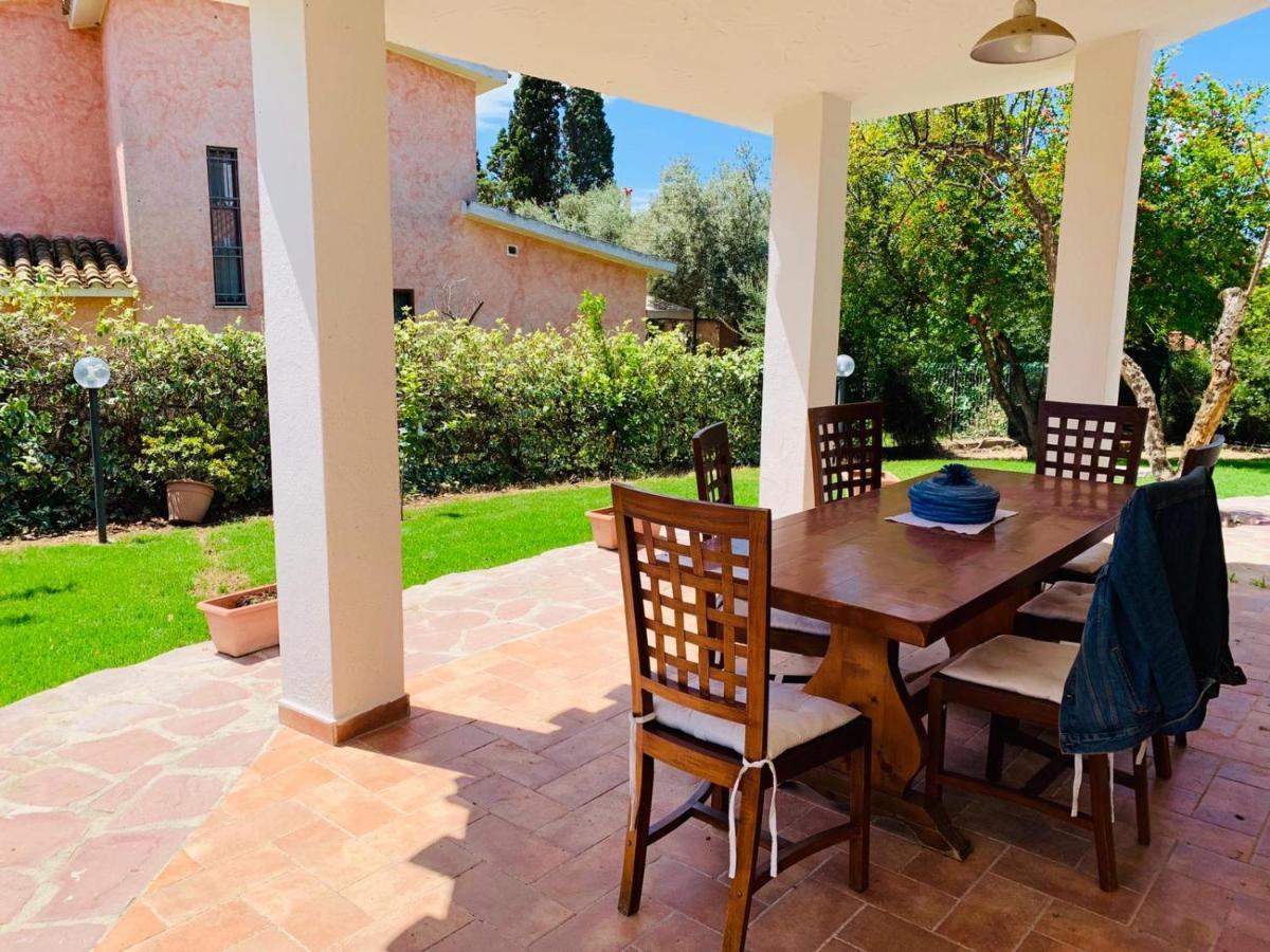 Casa Vacanze 'Sa Corbula' Porto Columbu - Perd'E Sali Buitenkant foto